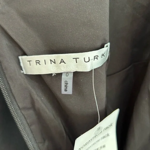 Trina Turk Luciana Lace Embroidered Bell Sleeve Sheath Black Dress Size 0 NWT - Picture 2 of 10